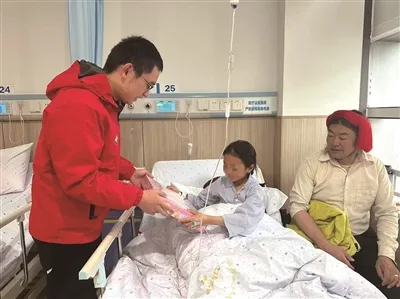 今年首批“微笑联盟”藏区唇腭裂患儿完成手术踏上归途