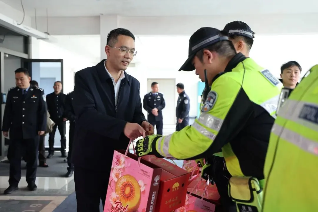 瑞安市领导看望慰问春节期间坚守一线干部职工 用心用情用力 以实际行动守护万家灯火