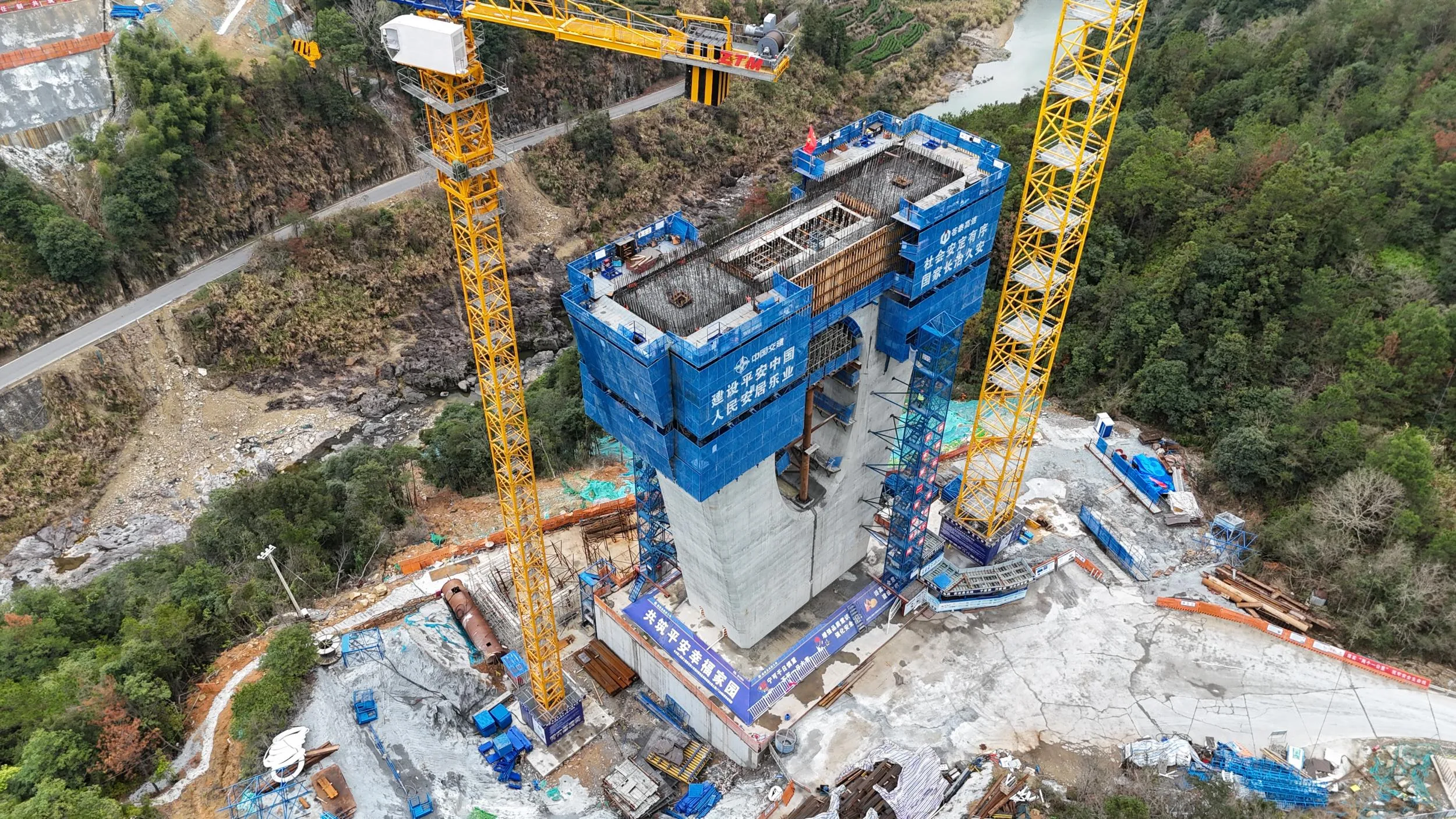 苍泰高速全线复工 浙南山间建设忙