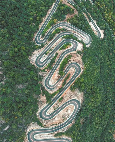 《飞驰人生3》带火“乐清秋名山” 10天迎客3万人次