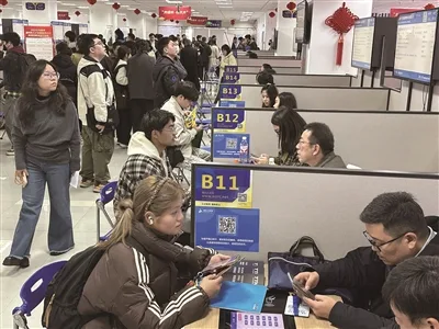 2026温州市春季人才交流大会举办 全链条招才引智 精准引才2213人