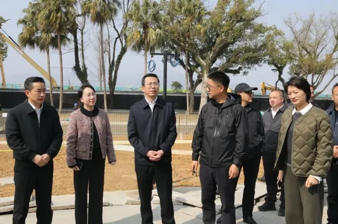 鹿城区委书记张崇波调研朔门古港建设情况