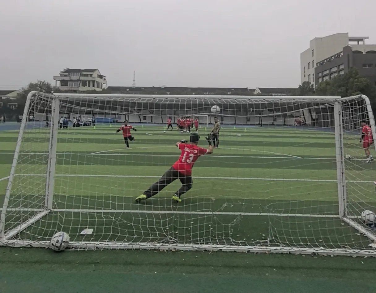 国家级足球特色学校遍布温州  瓯冠助“燃”校园足球