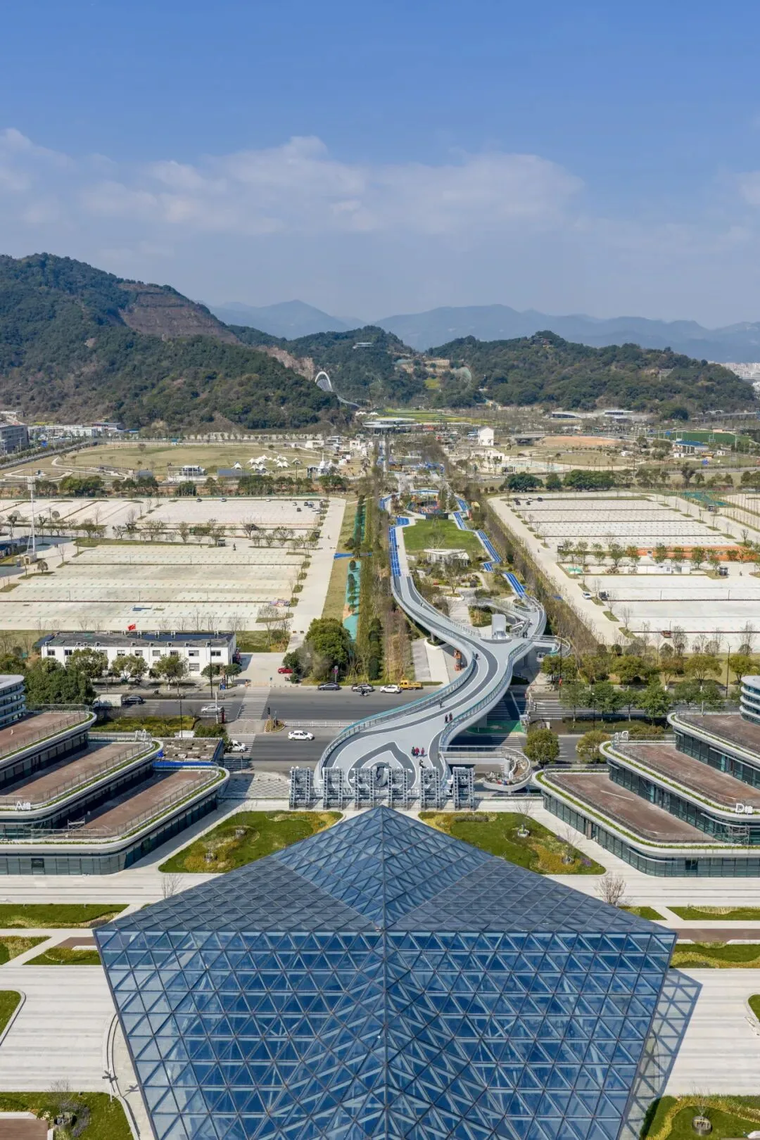 温州新晋遛娃好去处，高铁S1线700米可直达！