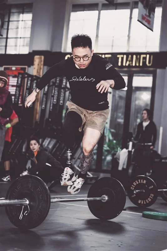 “刀锋战士”可乐：砍掉自卑，才真正长出了自己