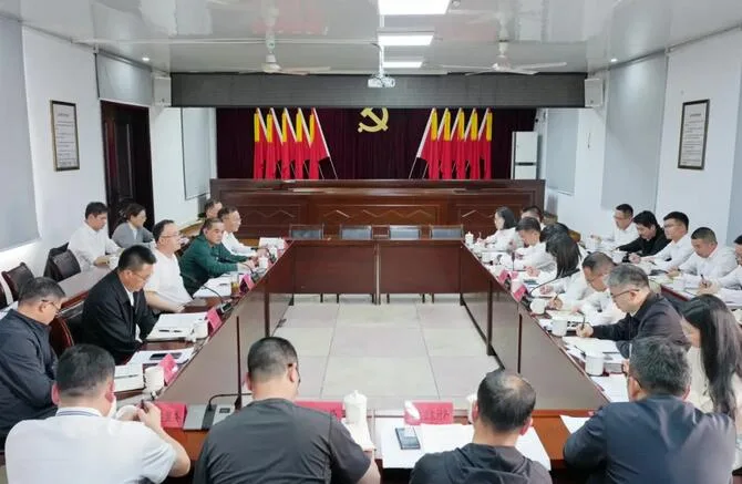 乐清市委书记戴旭强督导群众身边不正之风和腐败问题集中整治工作