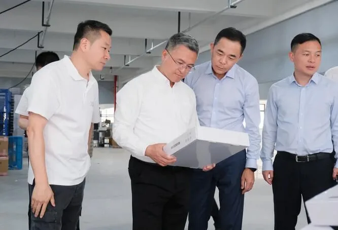 瓯海区委书记刘云峰开展大走访大调研大服务大解题活动
