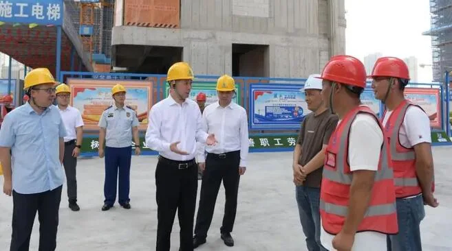 龙港市委书记林海涵督查消防安全、安全生产和中考保障工作