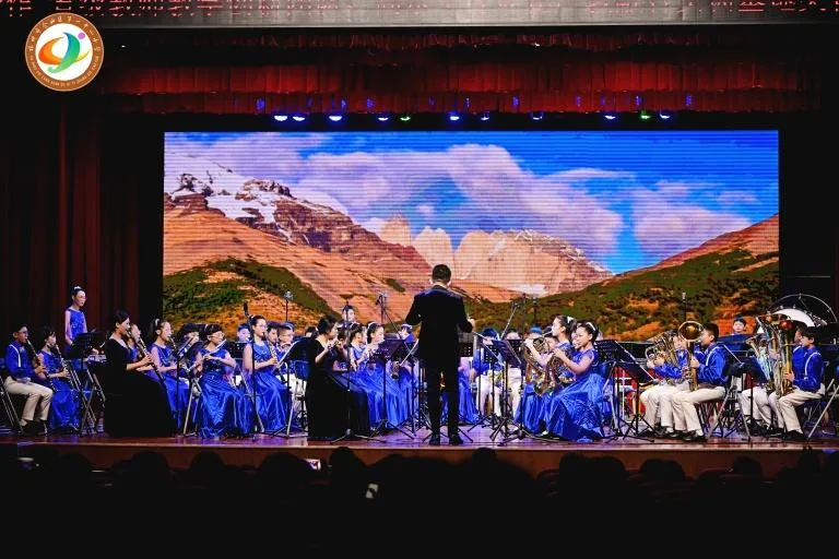 多校联袂奏华章 艺术馨香迎新春