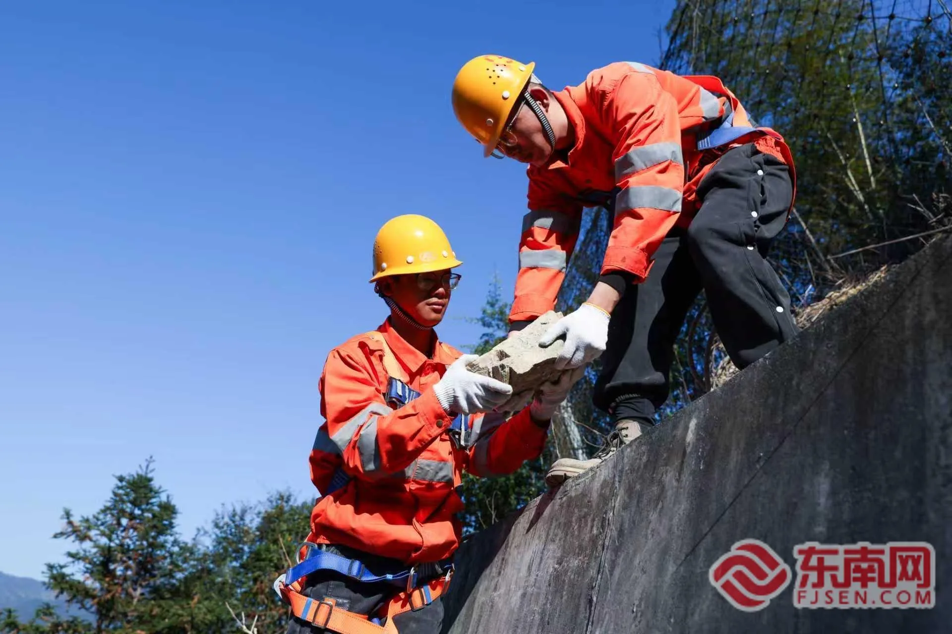 新春走基层|“空中哨兵”守护闽东春运归乡路