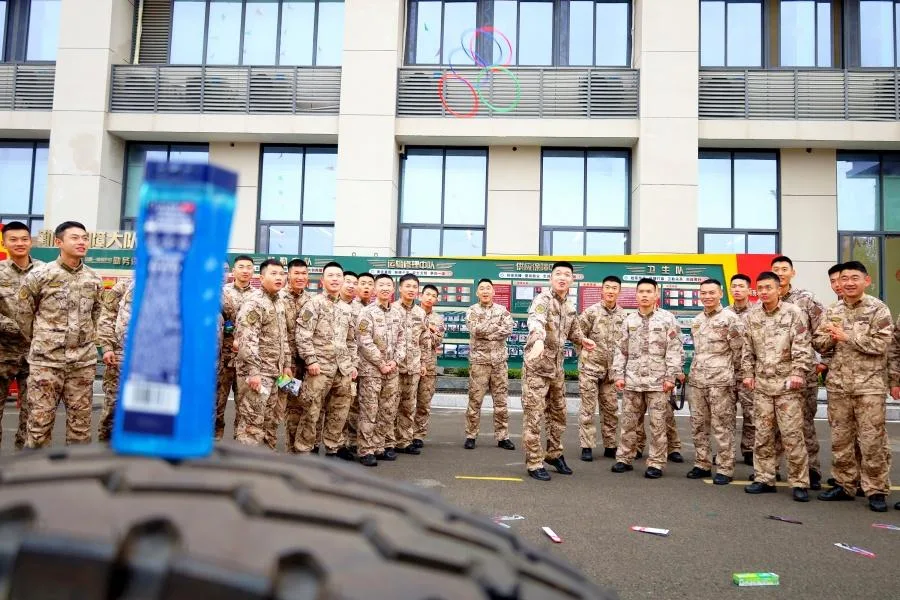 新春走基层｜新春游园会，官兵“嗨”翻天