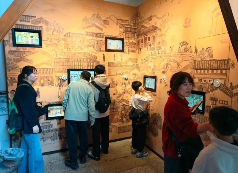 逛展看戏、数字“寻福”：9.5万游客在福建民俗博物馆过“闽式福年”