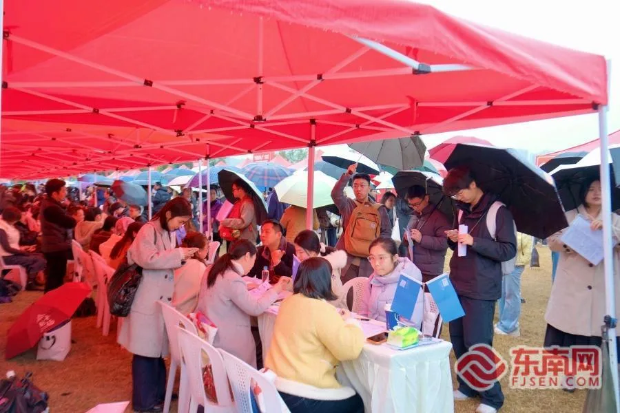 福州春季高校毕业生招聘月启动 提供近万就业岗位