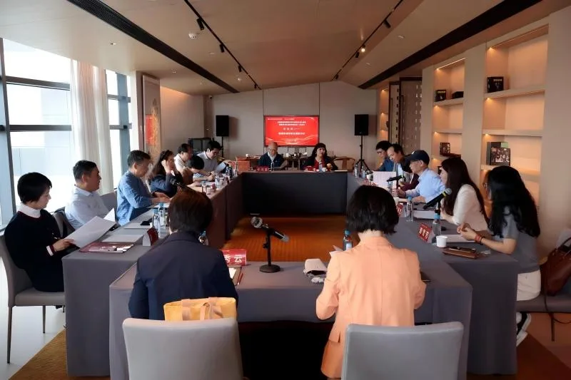 主流媒体系统性变革与舆论引导力提升暨新闻与社会发展研讨会在福州召开