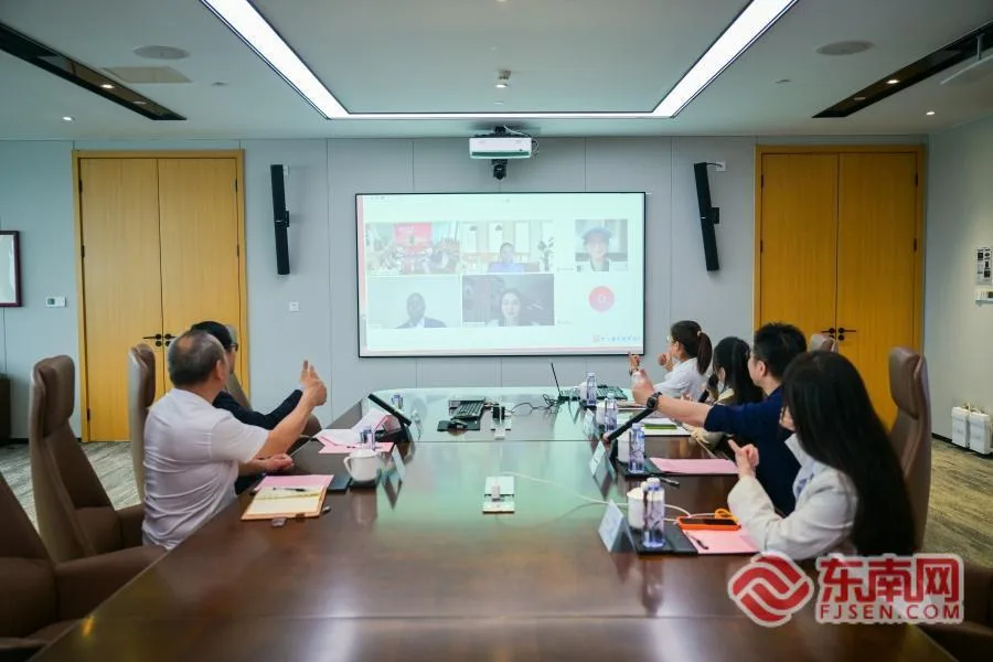 跨越山海的问候 匠心共筑“友谊桥”