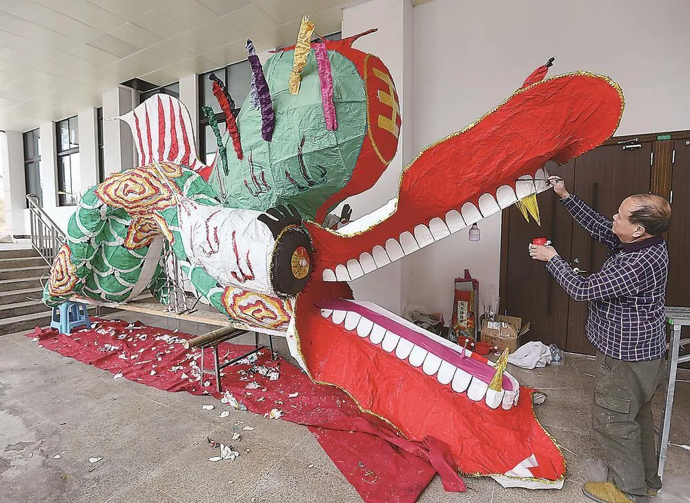 一条巨龙， 从乡野阡陌飞向新时代的舞台 民生