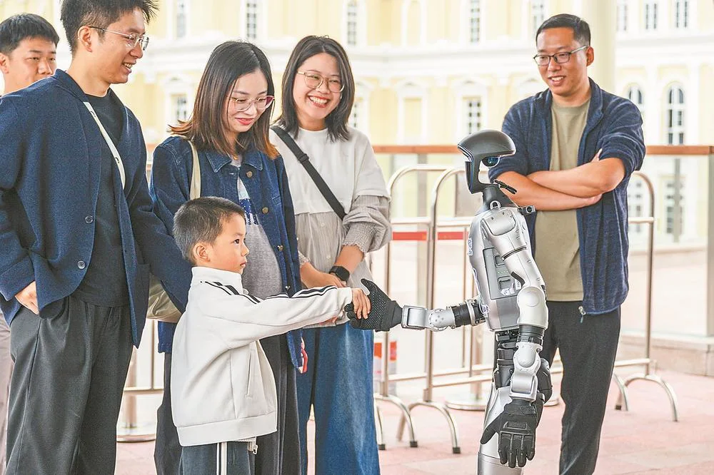 乘“数”而上 向“智”而行——写在第九届数字中国建设峰会即将举办之际 经济