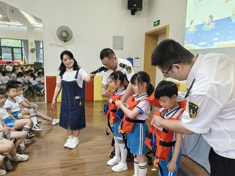 福州市交通运输局开展水上交通安全知识进校园活动