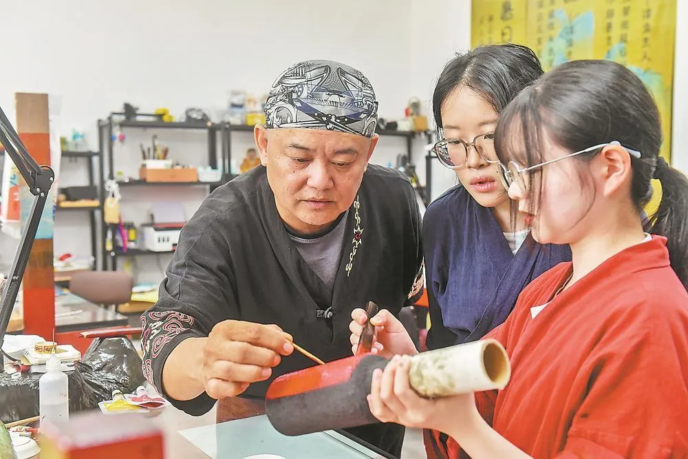 村里来了台湾漆艺师 社会