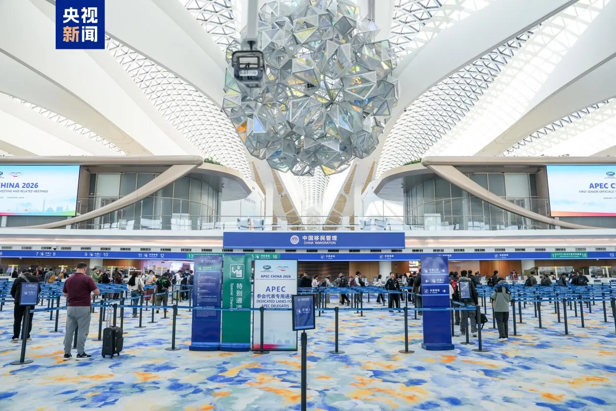 刷新同期纪录 白云机场口岸今年出入境人员超171万人次