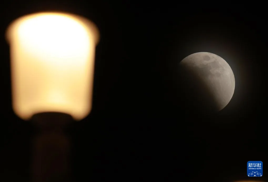 星空相册丨元宵节邂逅月全食