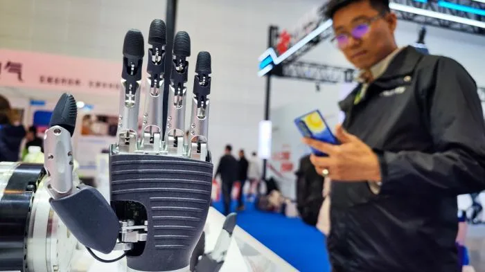 两个“超常规”打开未来五年新机遇