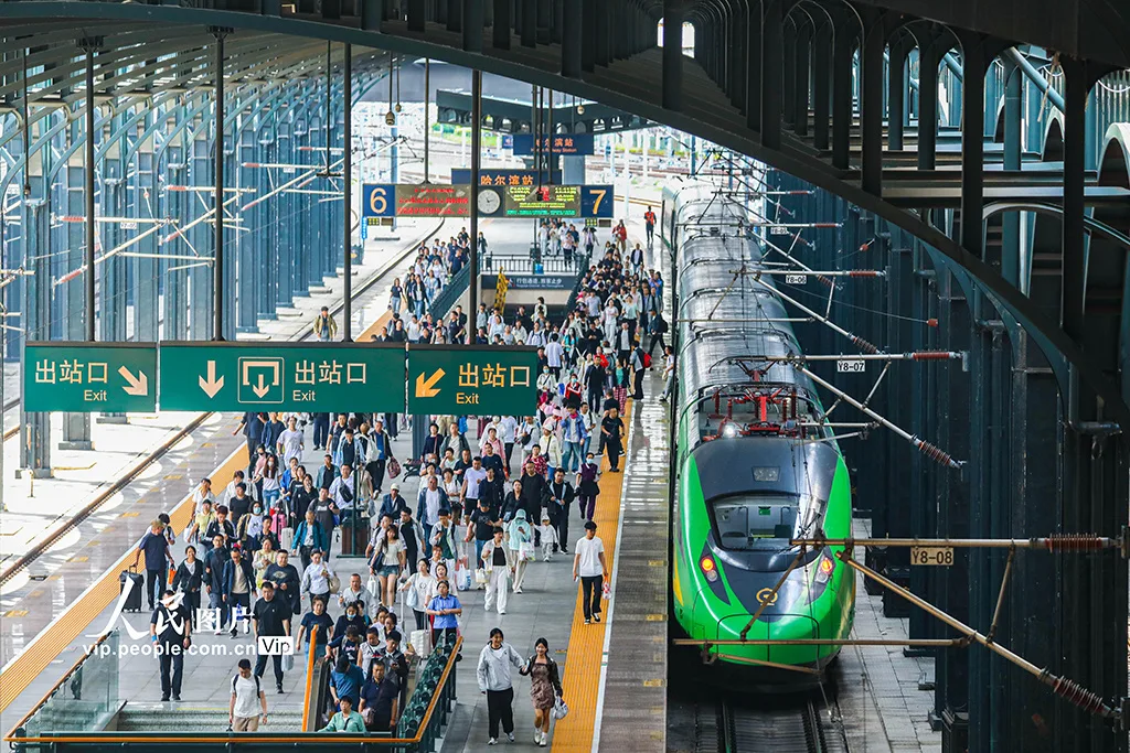 铁路端午假期运输启动