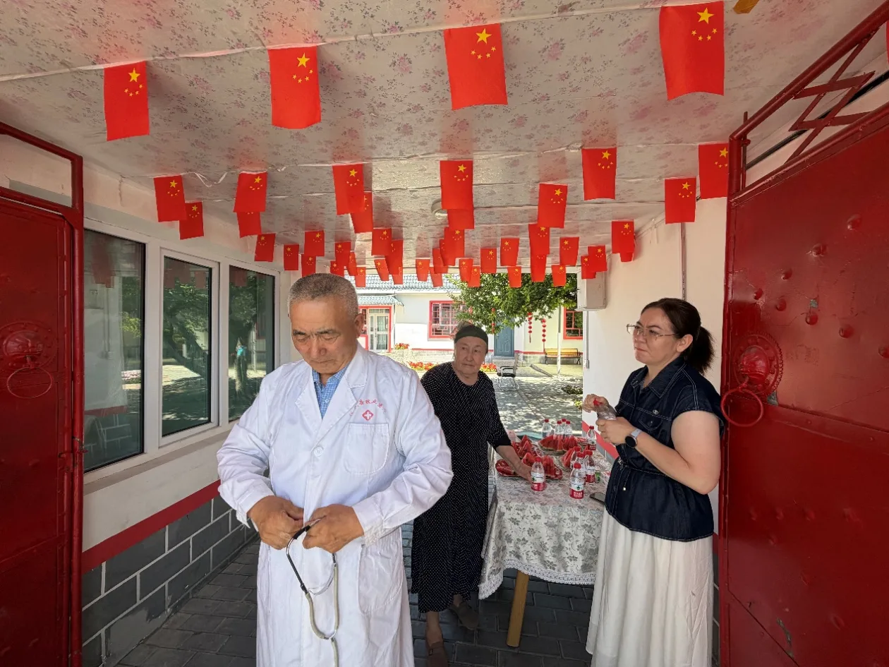 “七一勋章”获得者吾哈斯·苏来曼：作为党员医生，就是要对党忠诚，为民服务！