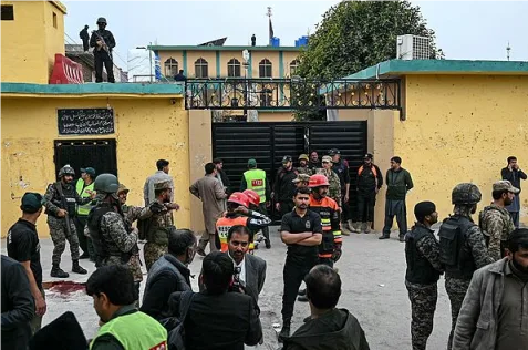 外媒：极端组织“伊斯兰国”宣称对巴基斯坦清真寺爆炸事件负责