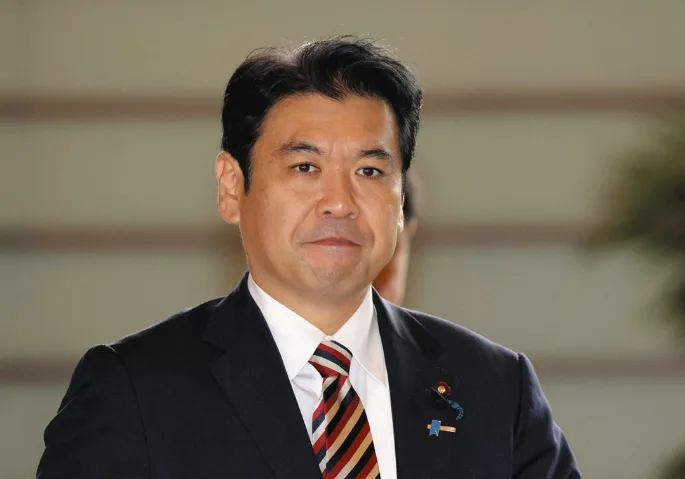 高市内阁文部科学大臣被曝出轨已婚女子，本人第一时间未否认