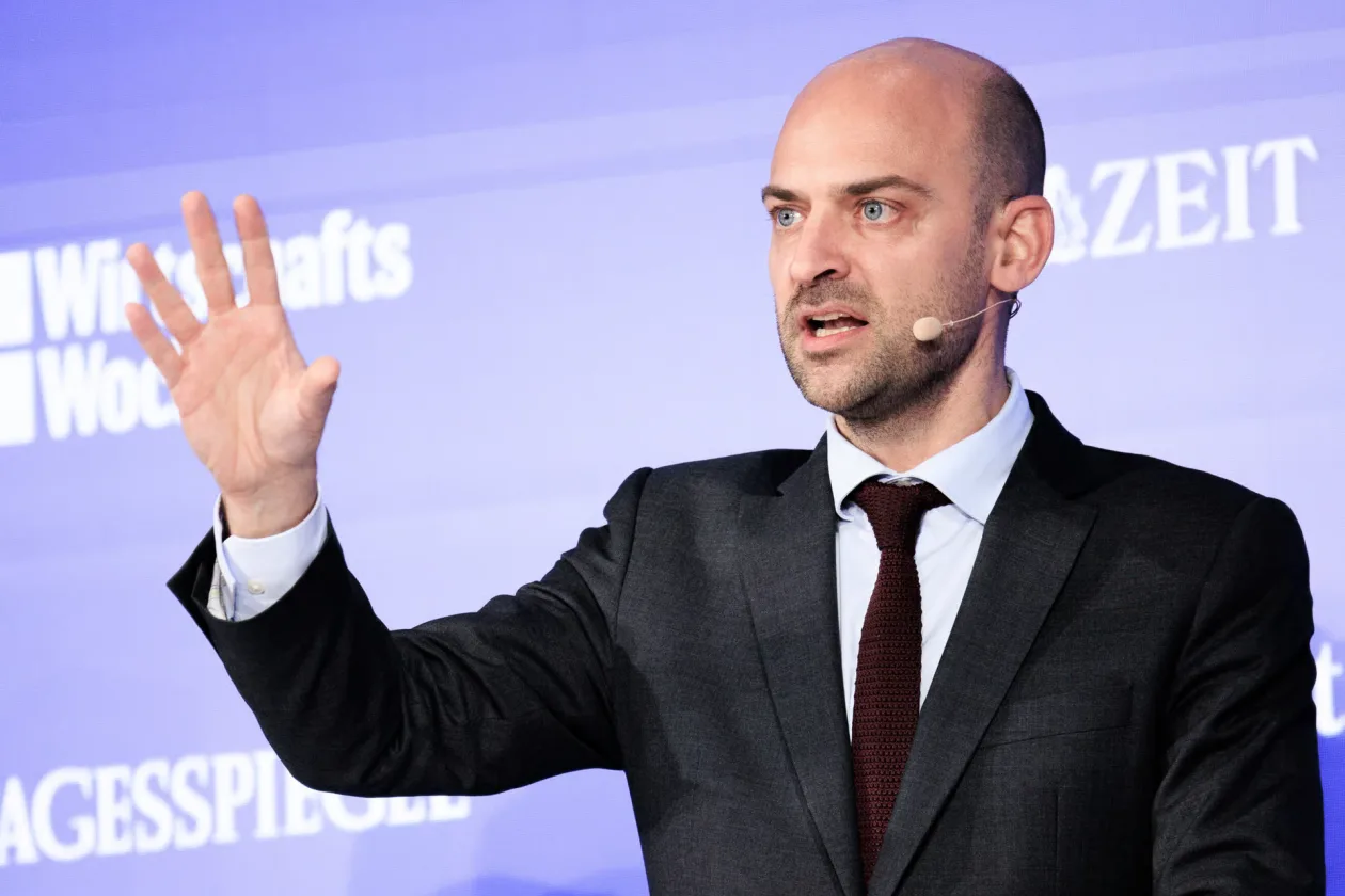 外媒：法国外长将访问黎巴嫩，以表达“对黎巴嫩人民的支持和声援”