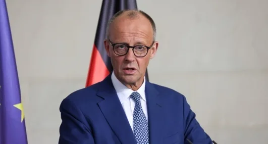 被特朗普抱怨不积极，默茨最新表态：只有枪炮声停息，德国才会介入中东地区事务