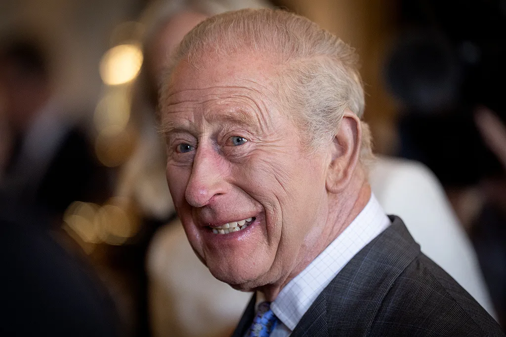英媒：英国王查尔斯将首披个人税单