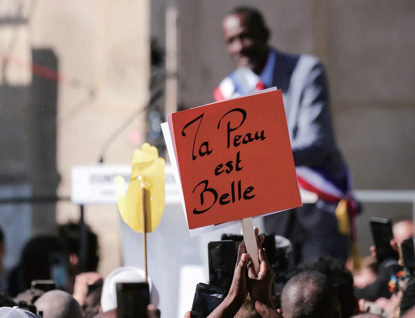 近半法国人曾遭遇种族歧视