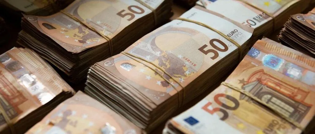 欧盟太猛了，华人要翻身